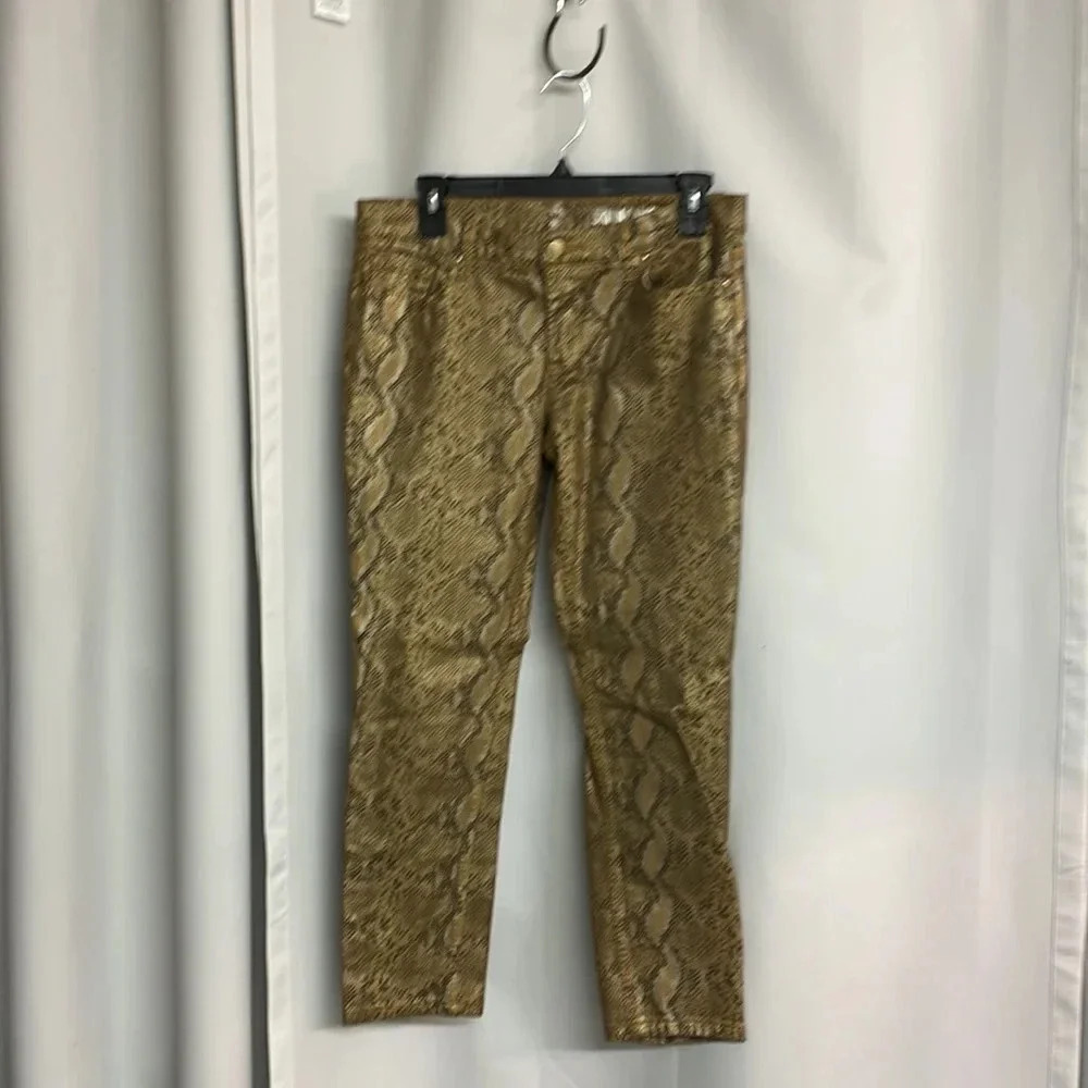 NY&company gold snake print size 8